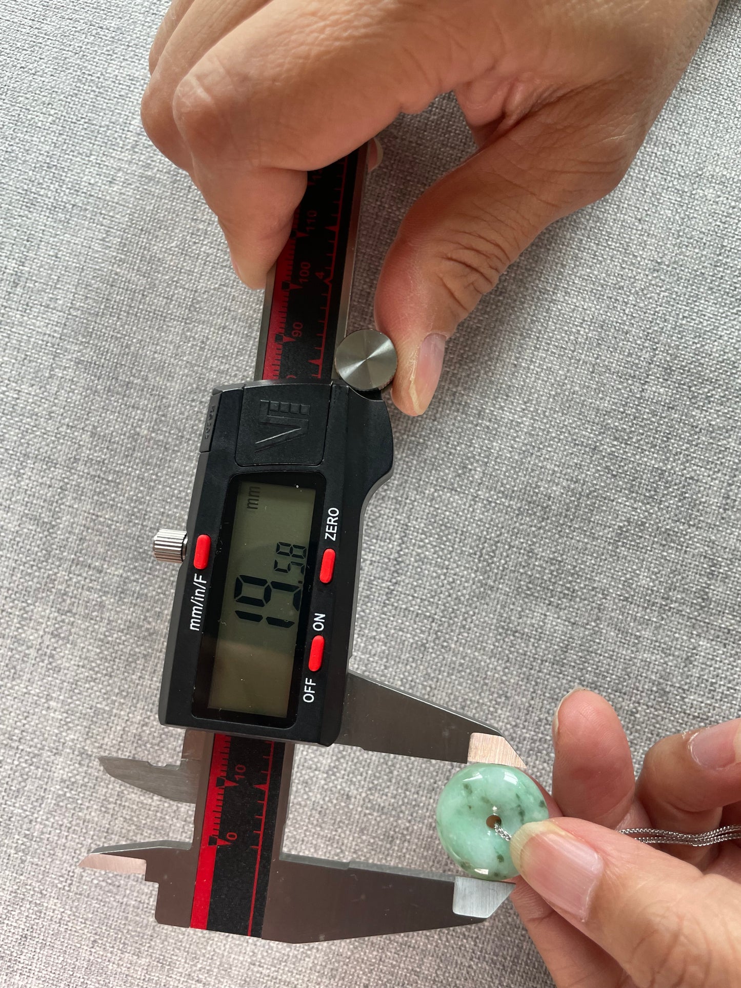 Grade A Natural  green Jadeite Pi Disc pendant silver necklace