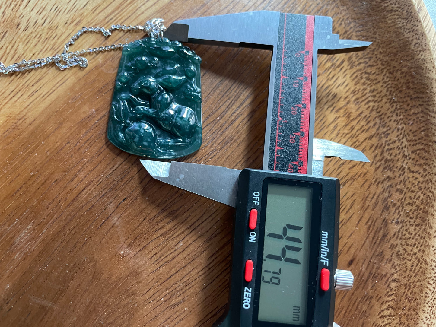 Grade A jadeite Zodiac (Rabbit) pendant with silver necklace