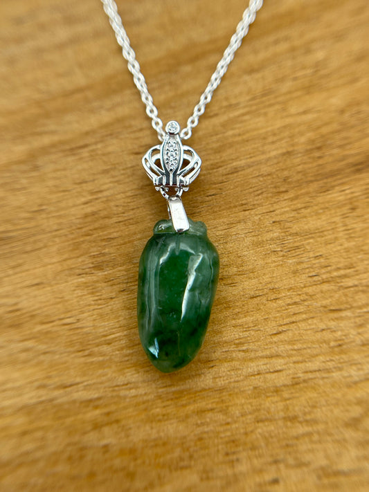 Grade A Natural Icy Green Burma jadeite Pepper with Sterling Silver necklace