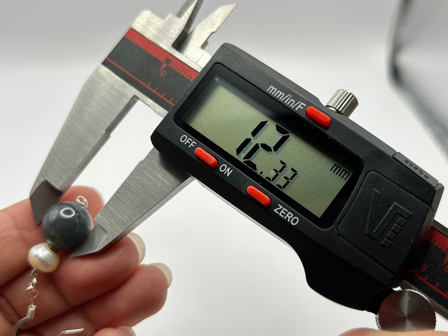 Natural Grade A  Fresh Water Pearl and black Burmese Jadeite bead  925 silver earring