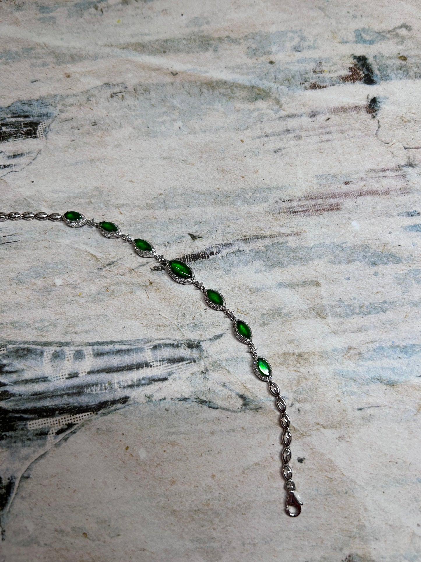 Certified from Trusted Lab Grade A Natural Burma Imperial Green Jadeite 18k white gold bracelet