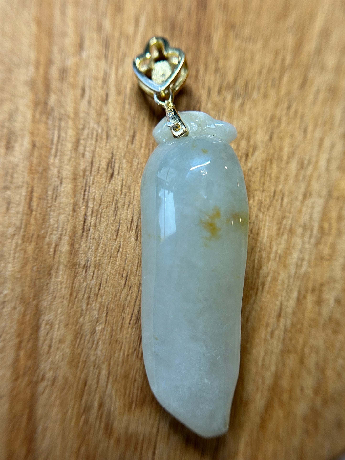 Grade A Natural yellow  Burma jadeite Pepper with Gold Over Sterling Silver Bail pendant