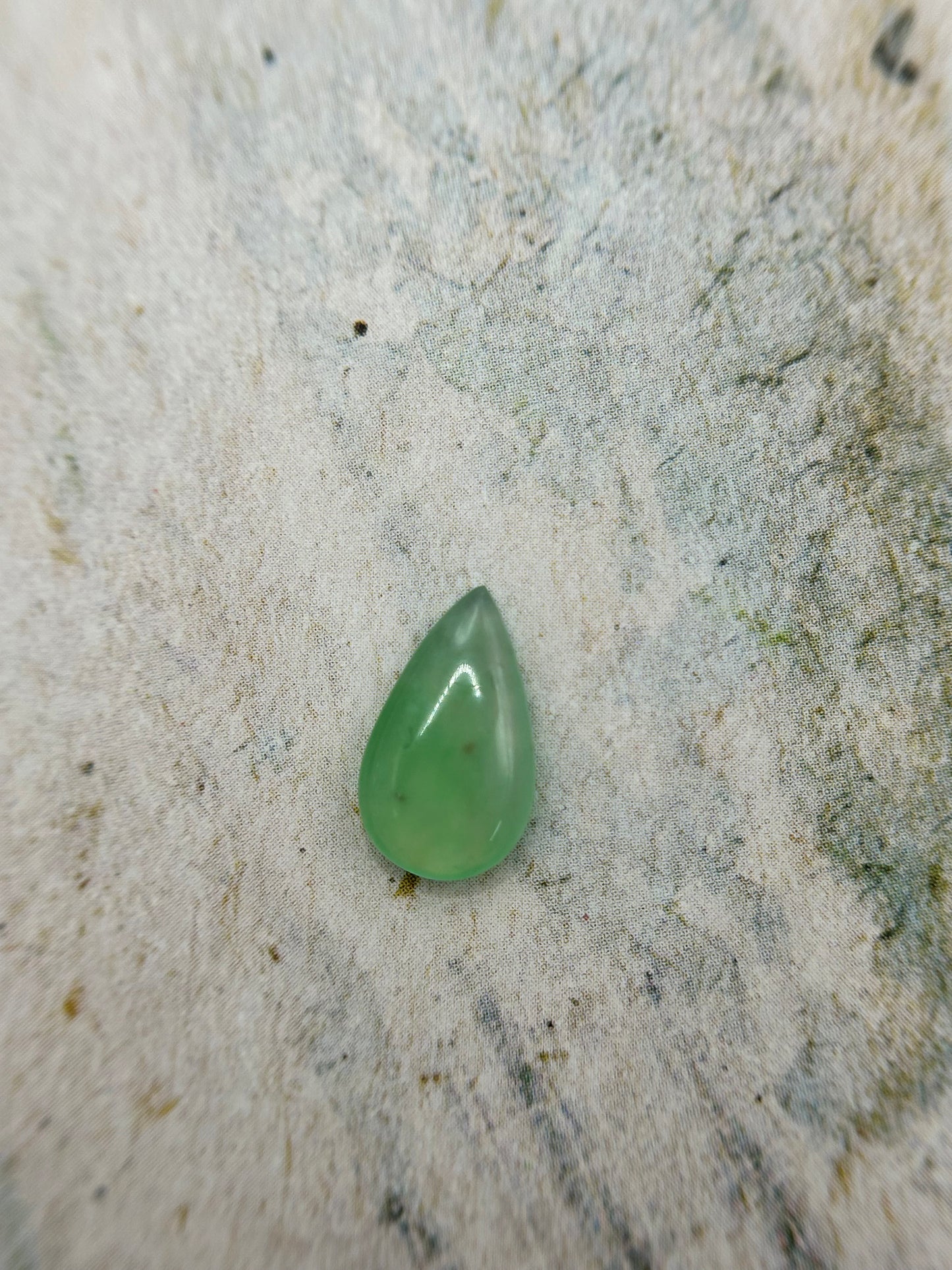 Grade A Natural loose Green Pear shape jadeite stone