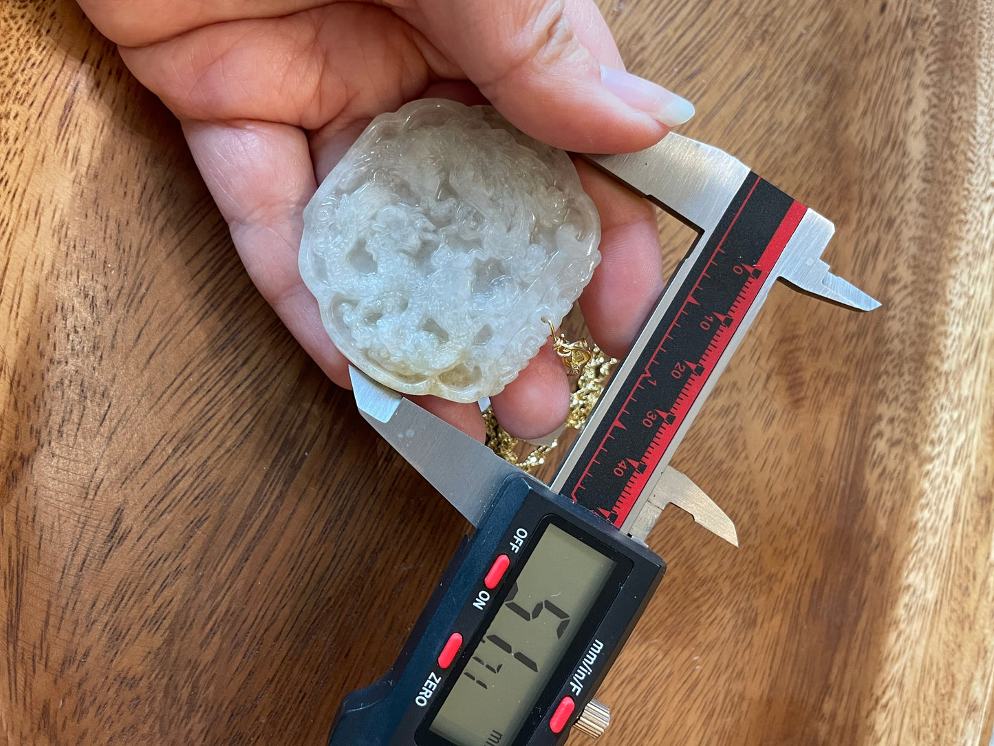 Natural Burma White and Yellow  Dragon and Phoenix Pendant necklace