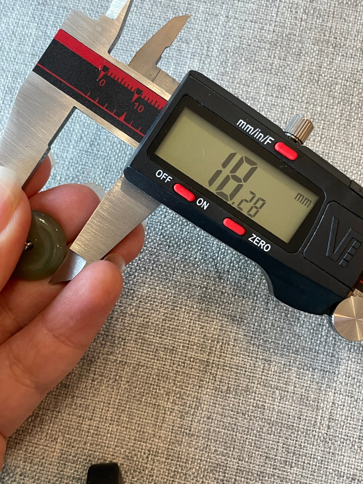 Grade A Natural  green Jadeite Pi Disc pendant silver necklace