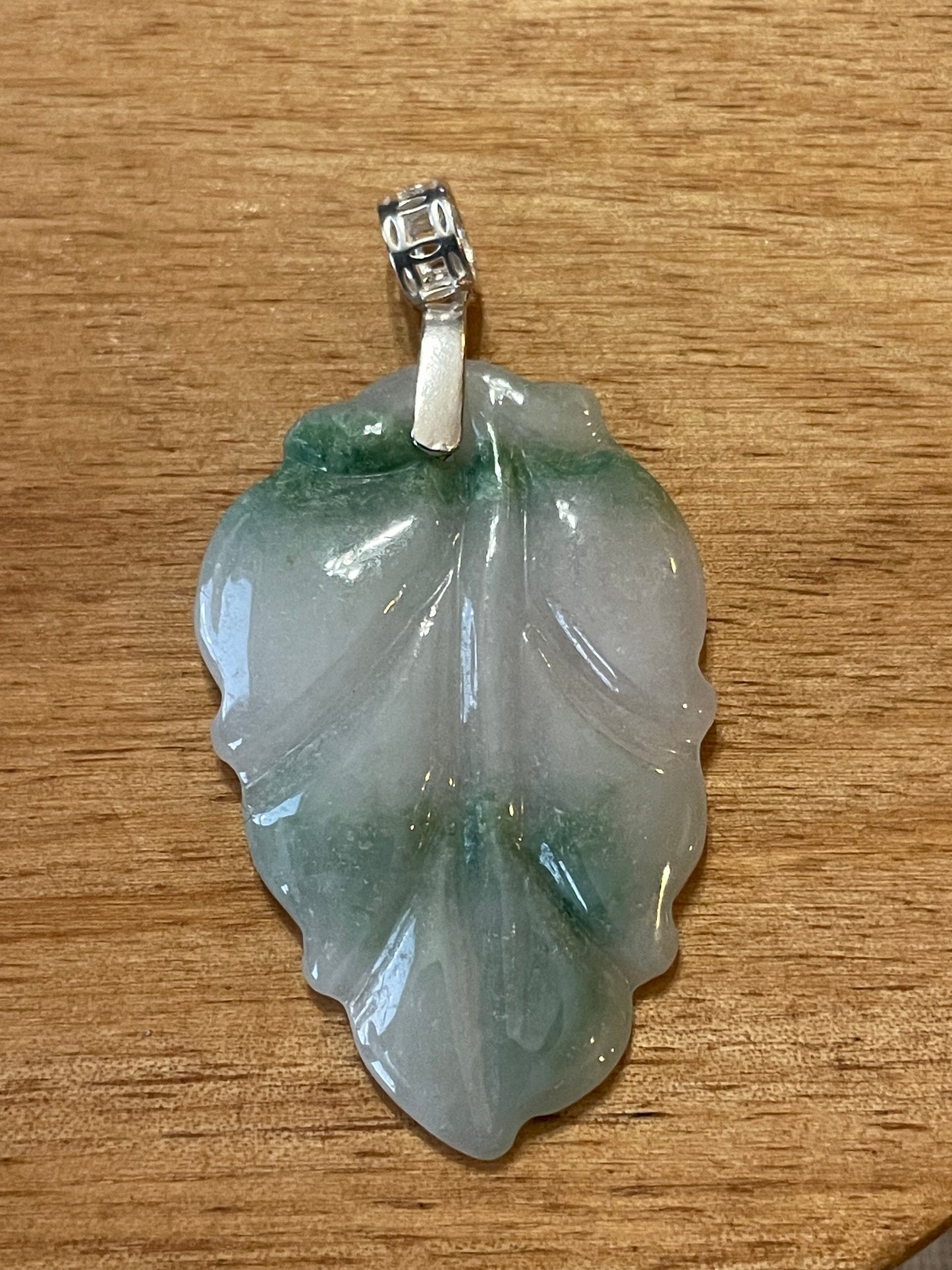 Natural Grade A Burmese Jadeite White Green Leaf Pendant silver Necklace