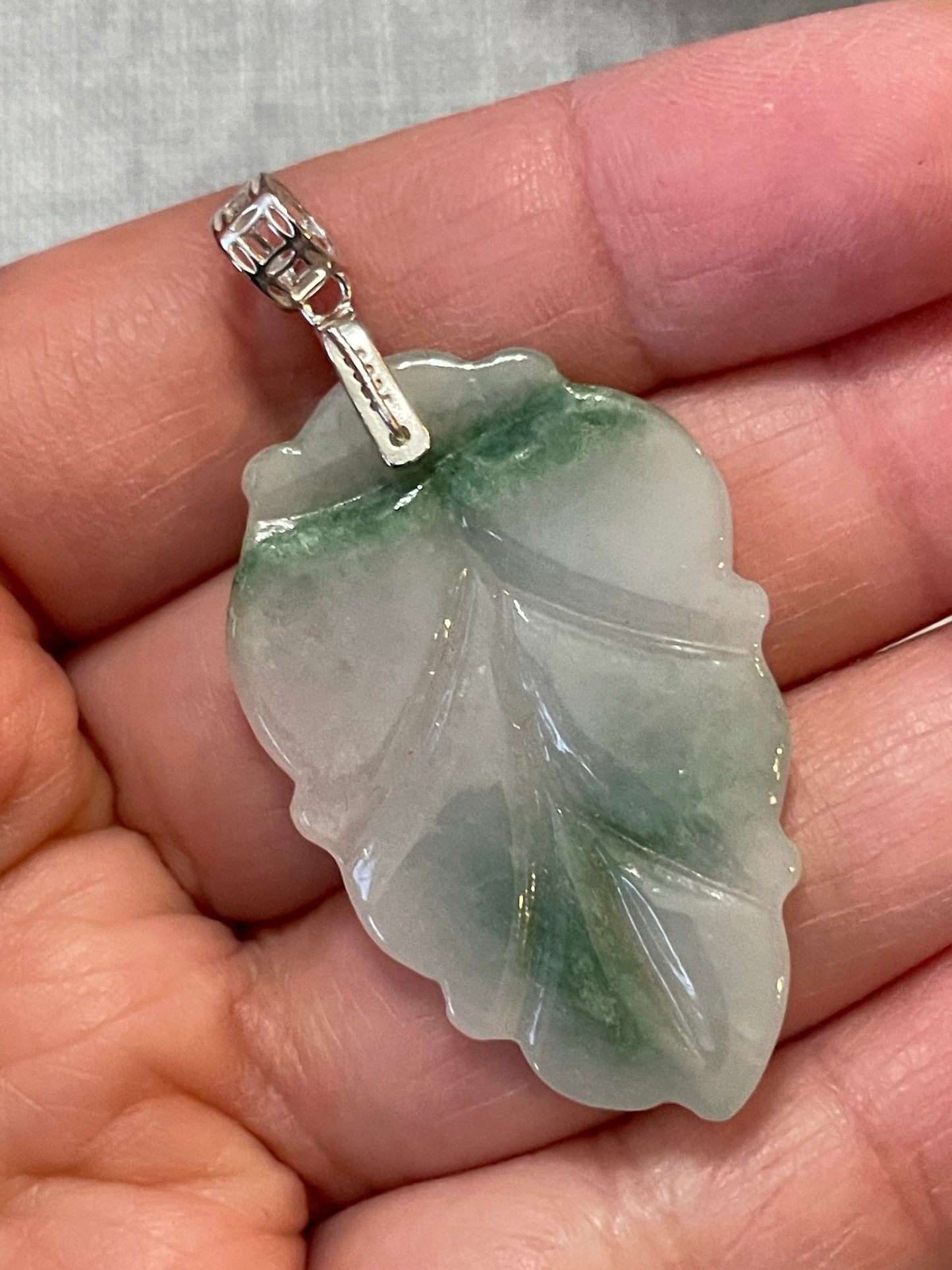 Natural Grade A Burmese Jadeite White Green Leaf Pendant silver Necklace