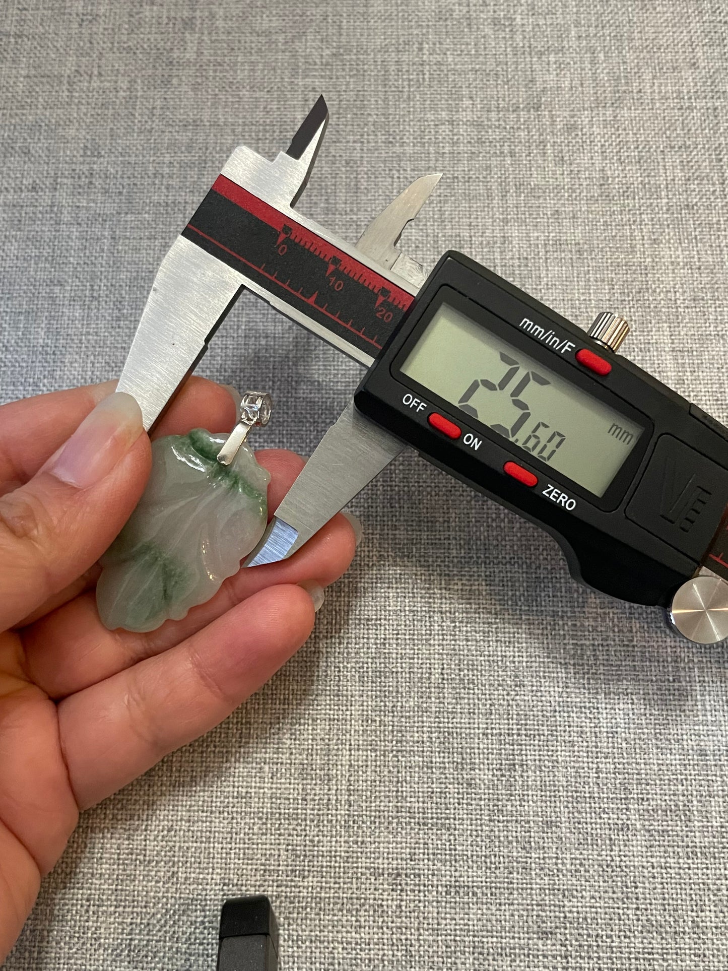 Natural Grade A Burmese Jadeite White Green Leaf Pendant silver Necklace