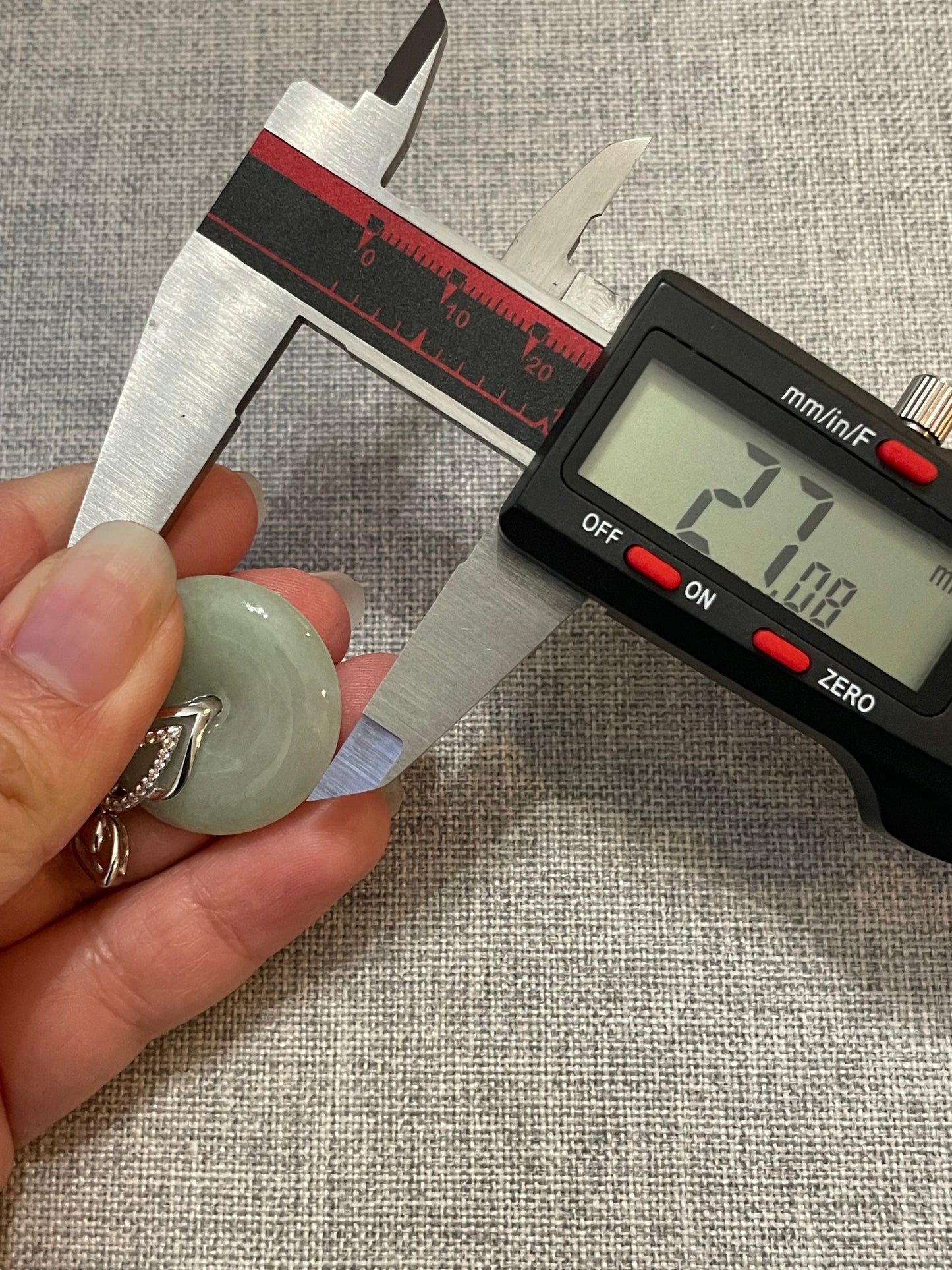 Grade A Natural  green Jadeite Pi Disc pendant silver necklace