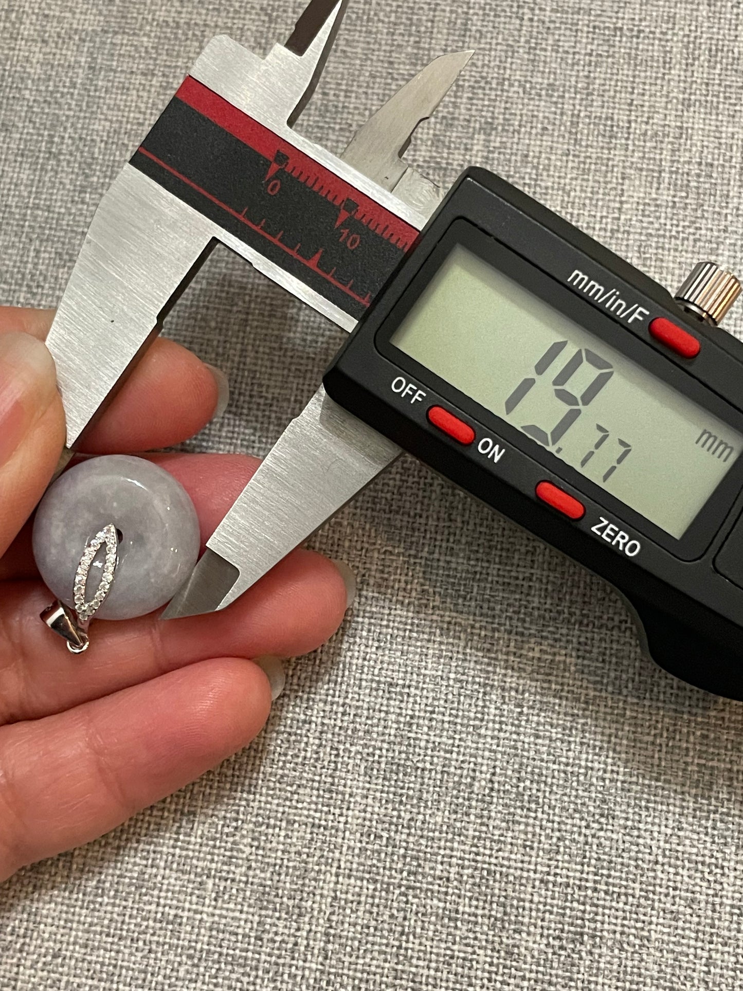 Grade A Natural  lavender Jadeite Pi Disc pendant silver necklace