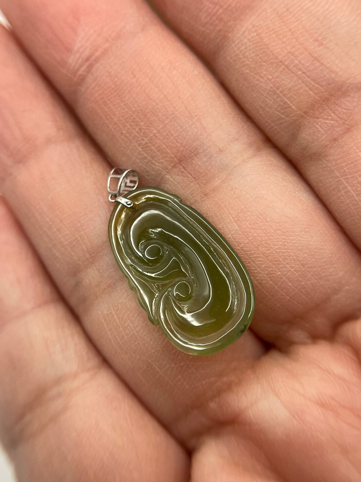 Grade A Natural Burma Jadeite Hand carved Green Yuyi (ruyi) 18k White gold pendant