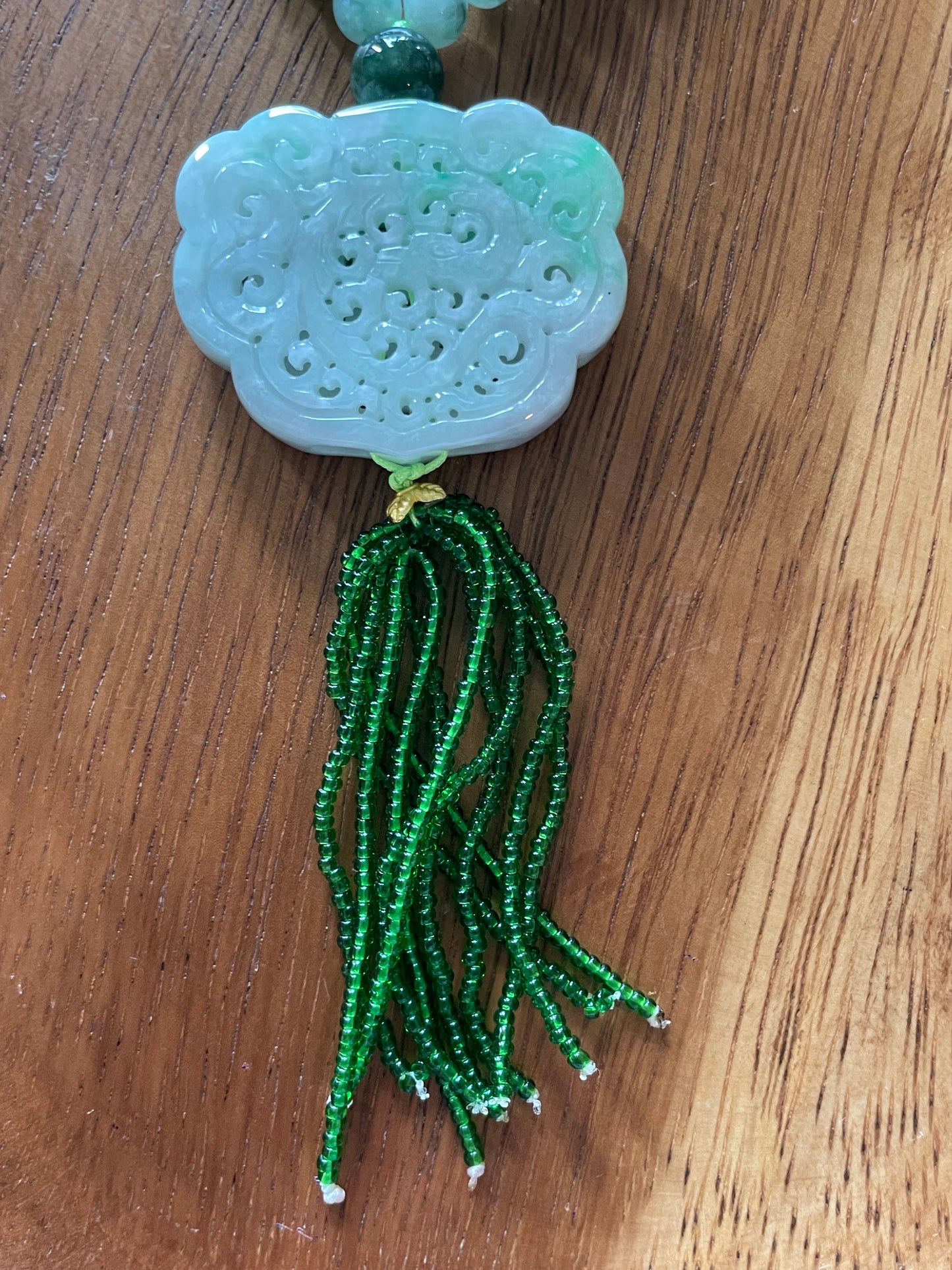 Grade A Natural Burma Jadeite Hand carved Green Yuyi (ruyi) Green Beads Necklace