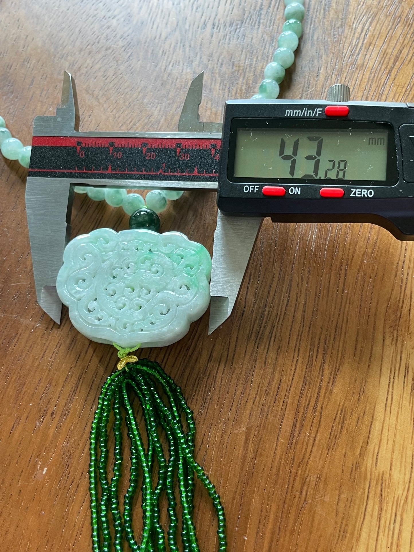 Grade A Natural Burma Jadeite Hand carved Green Yuyi (ruyi) Green Beads Necklace