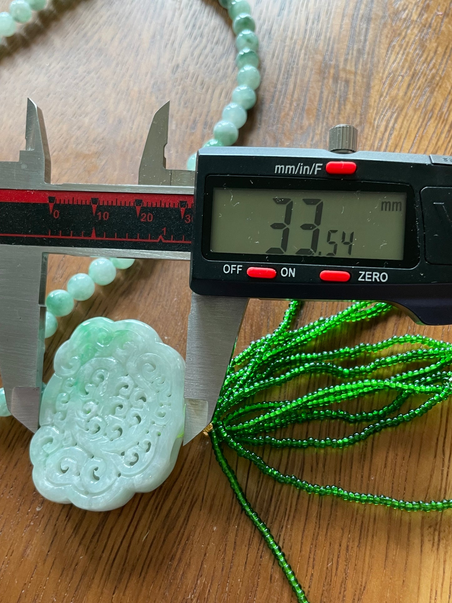 Grade A Natural Burma Jadeite Hand carved Green Yuyi (ruyi) Green Beads Necklace