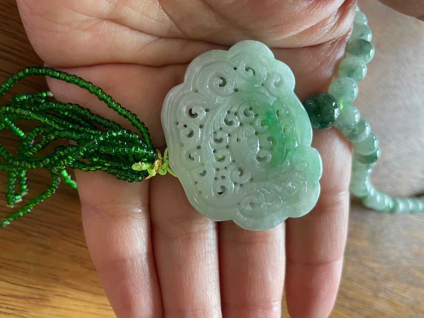 Grade A Natural Burma Jadeite Hand carved Green Yuyi (ruyi) Green Beads Necklace