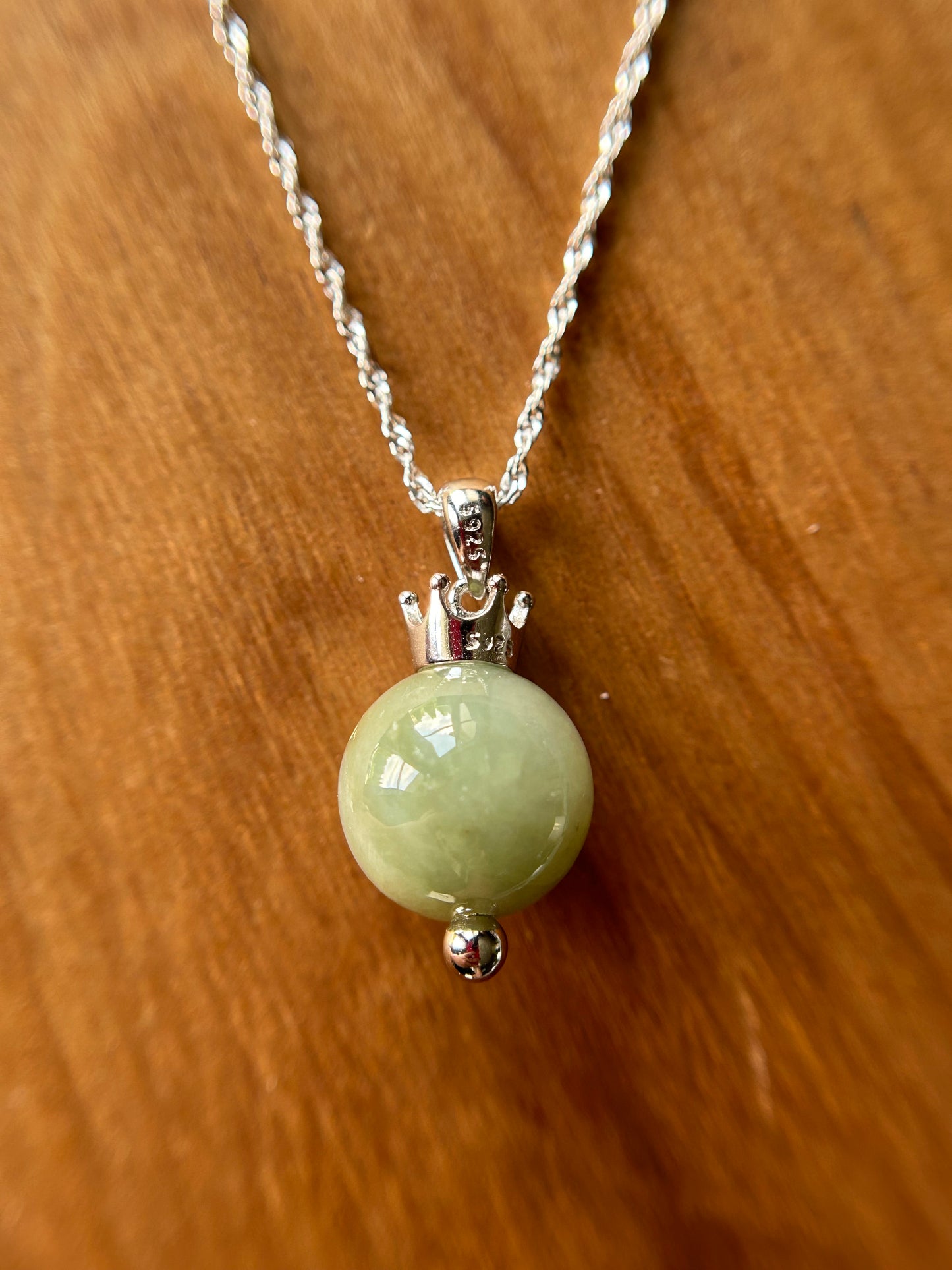 Grade A Natural Burma green  bead Jadeite with  Silver  Crown necklace