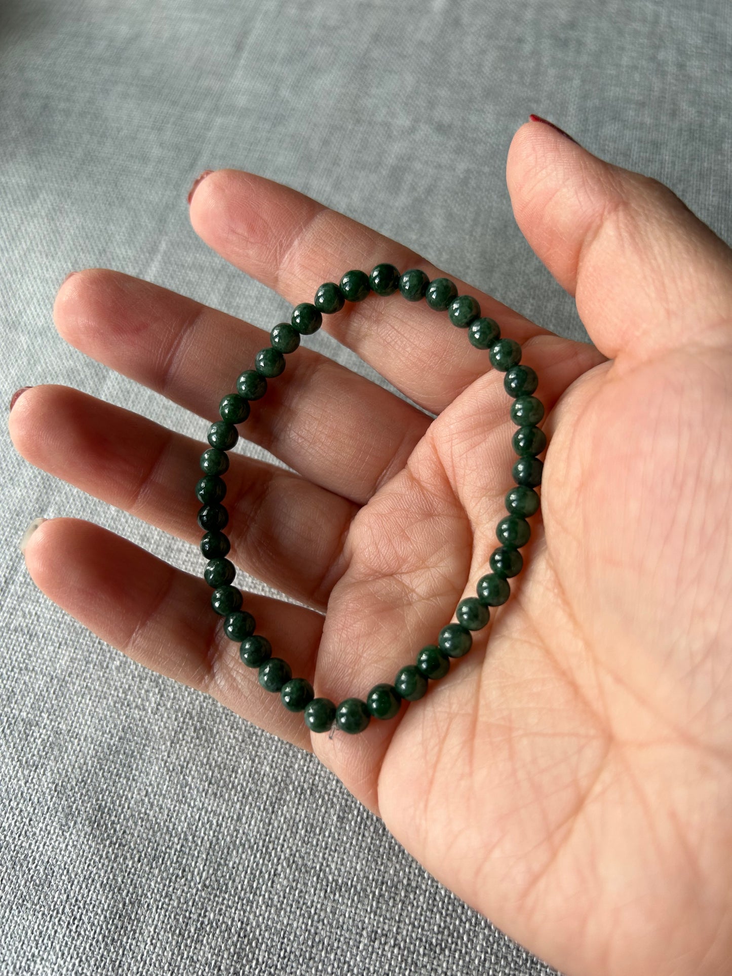 Grade A Natural  Green Burma Jadeite beads elastic bracelet