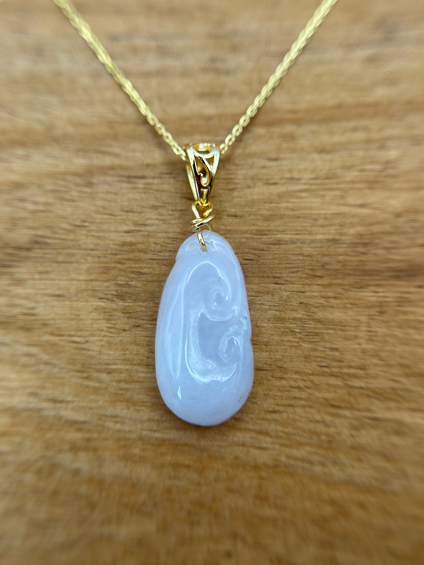 Natural Garde A Burme Jadeite Gold Plated Silver  Bail white Yuyi  necklace