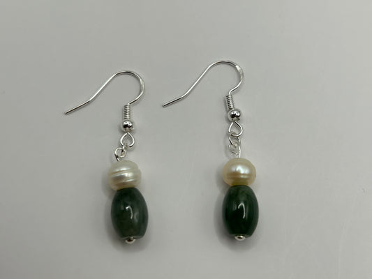 Natural Grade A  Fresh Water Pearl and Green Burmese Jadeite bead  925 silver earring