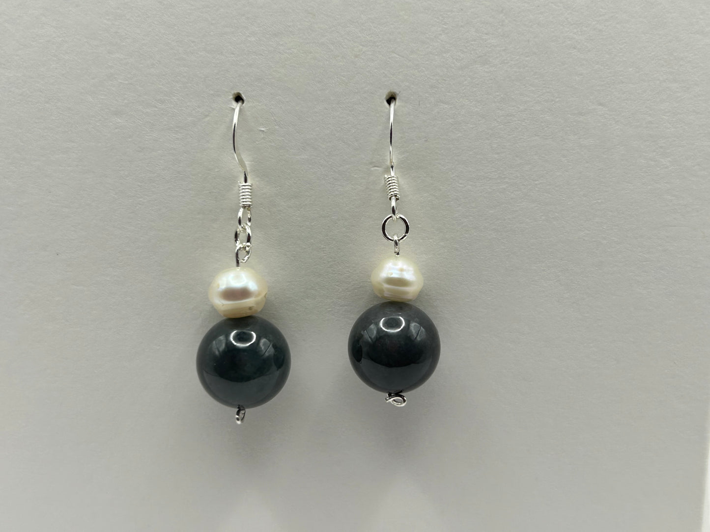 Natural Grade A  Fresh Water Pearl and black Burmese Jadeite bead  925 silver earring