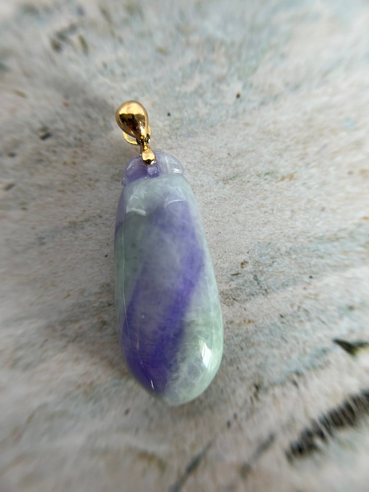 Grade A Natural Burma Icy Lavender, Green Jadeite Fok Gurd pendant with 18K Yellow Gold bail Pendant