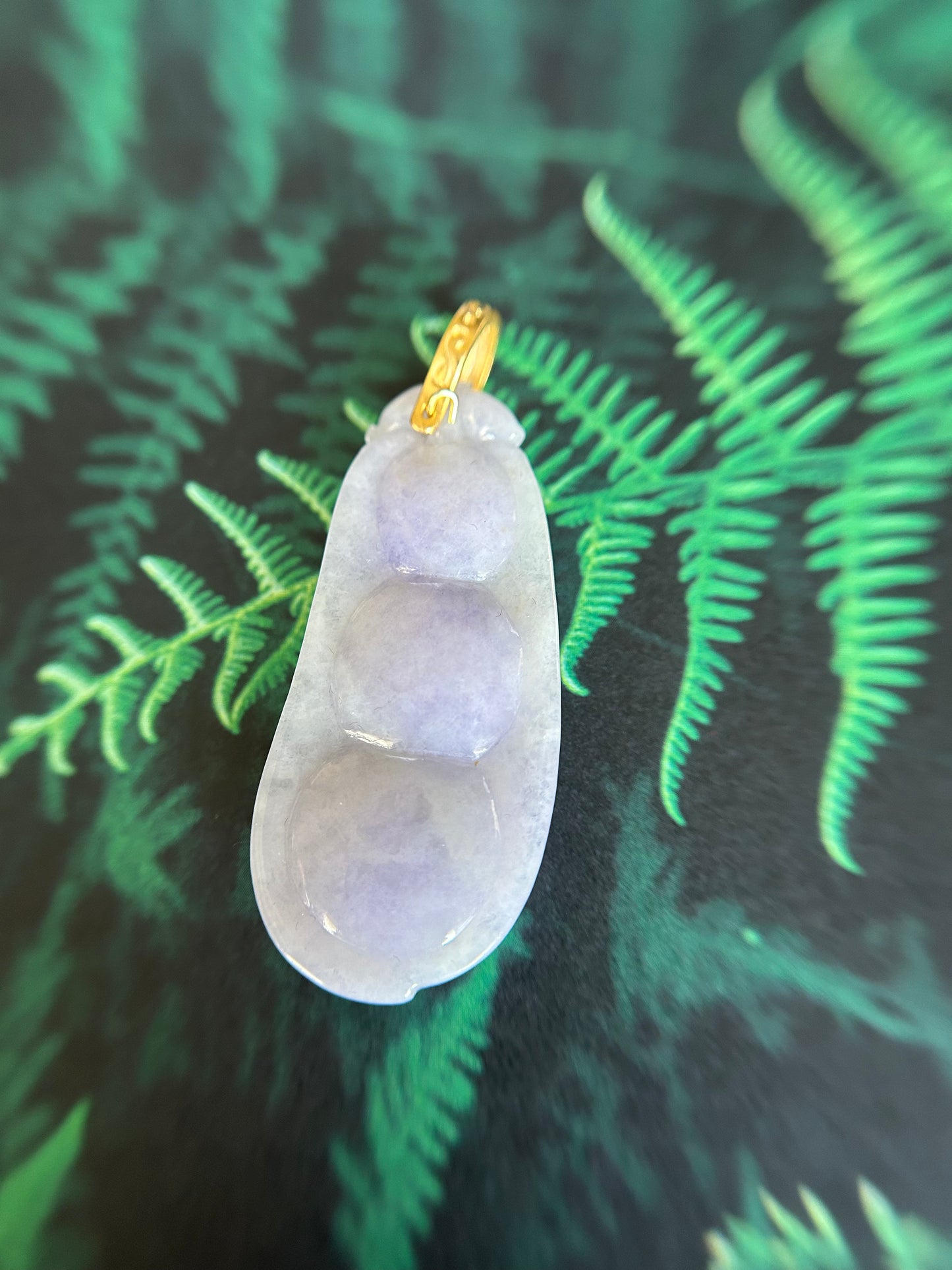 Grade A Natural Burma icy Lavender Pea In a Pod Icy Jadeite Pendant with sterling silver bail