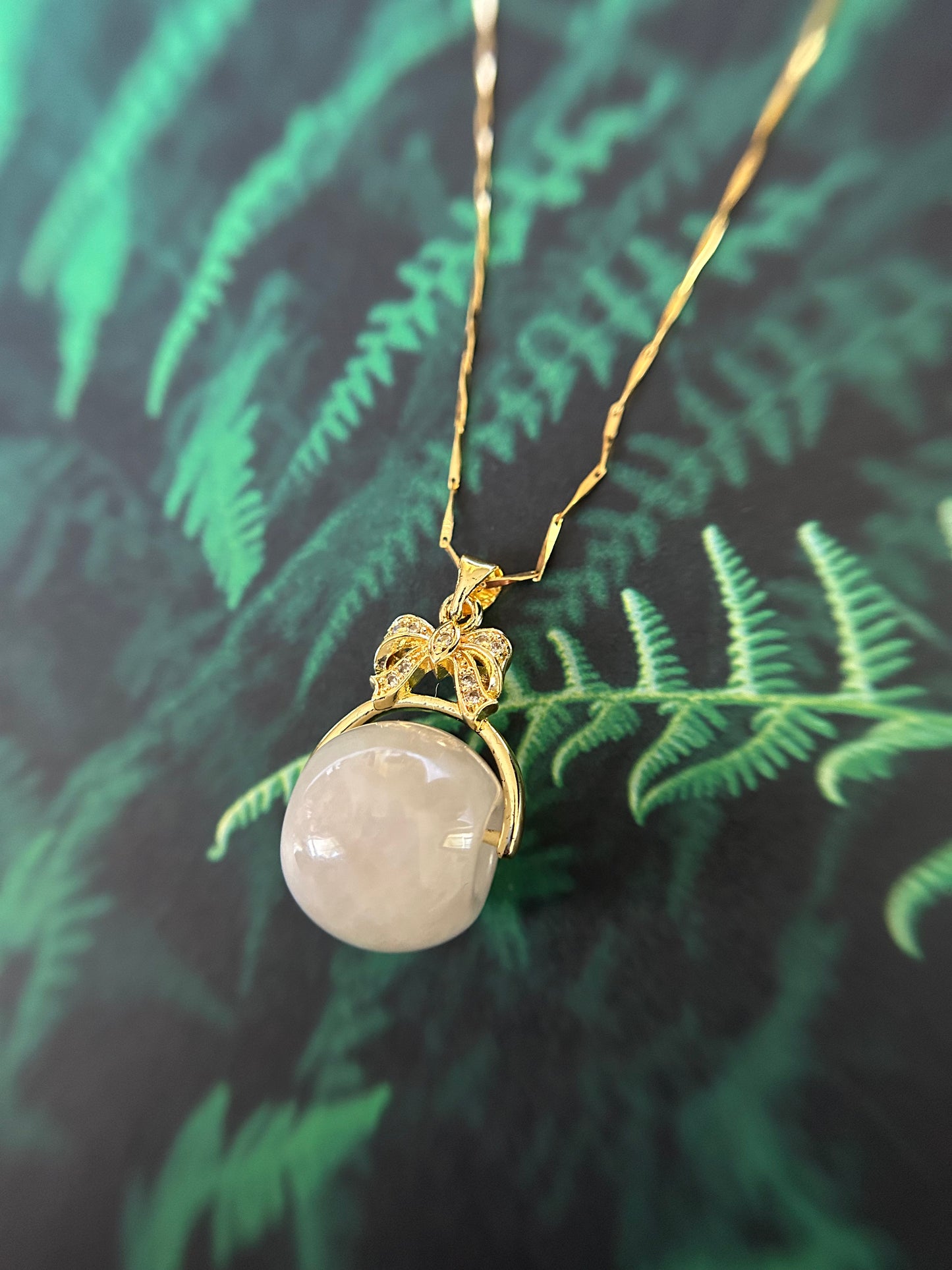 Grade A Natural light yellow luluton (barrel) Burmese jadeite with bow gold plated sterling silver pendant